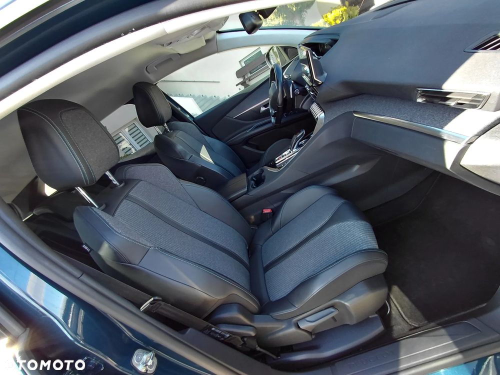 Peugeot 3008 BlueHDi 130 Stop & Start EAT8 Allure Pack - 28