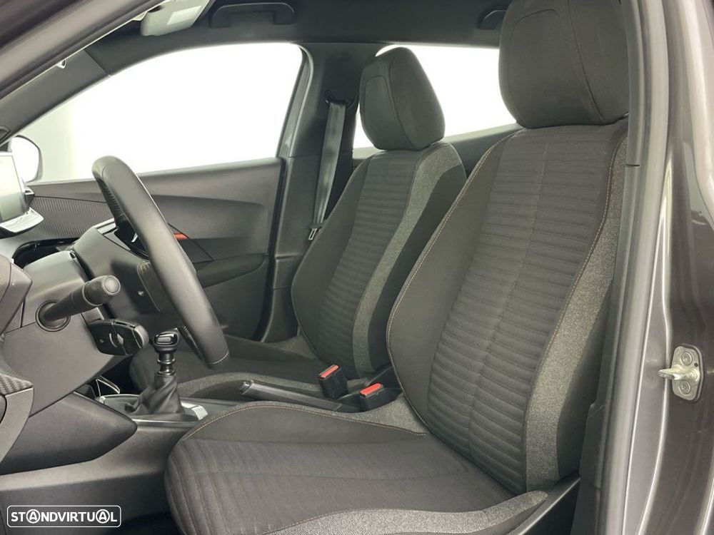 Peugeot 2008 1.2 PureTech Active Pack - 17