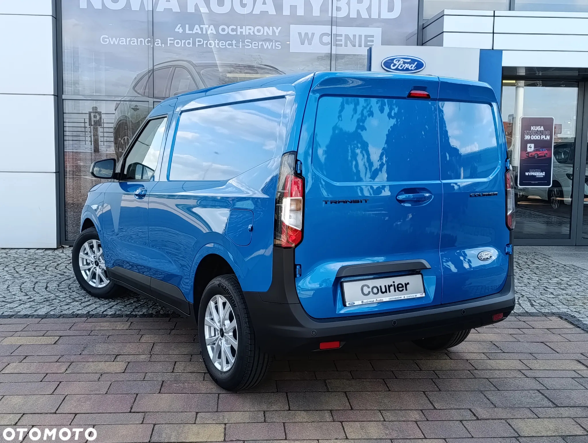 Ford Transit Courier Van - 13