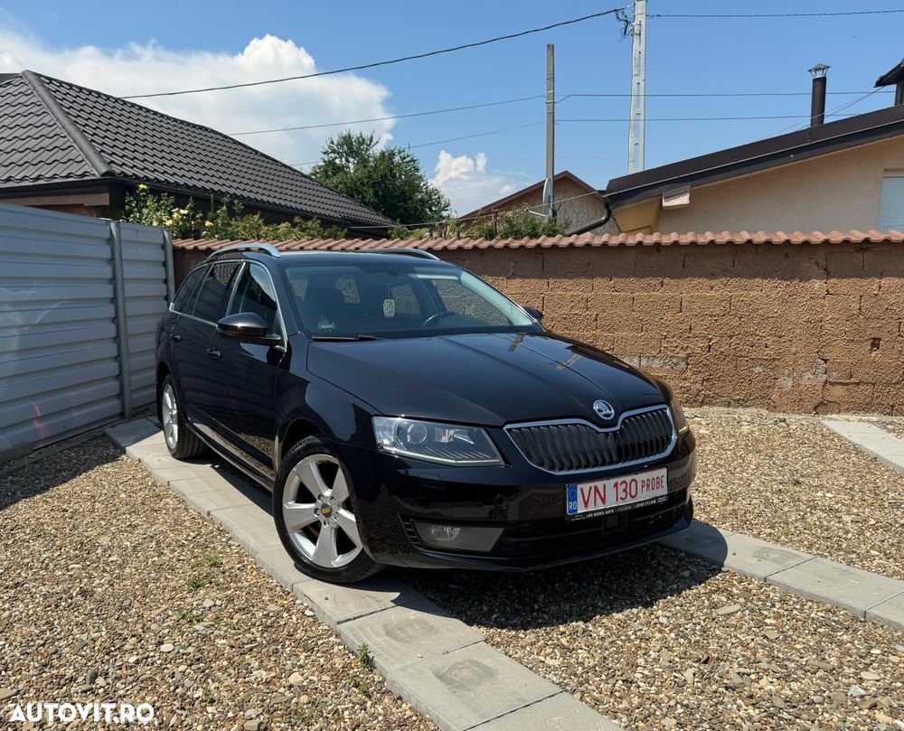 Skoda Octavia 2.0 TDI ELEGANCE DSG - 2
