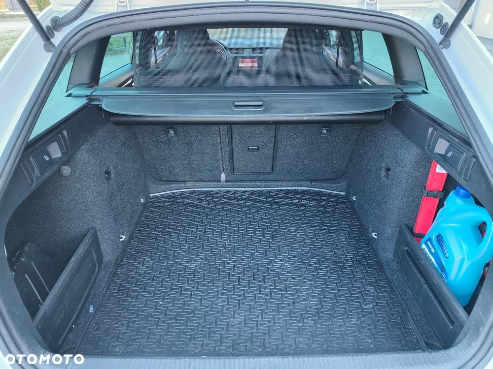 Skoda Octavia 2.0 TDI 4x4 DSG RS - 20