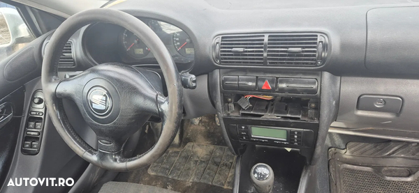 Plansa bord Seat Toledo 2005