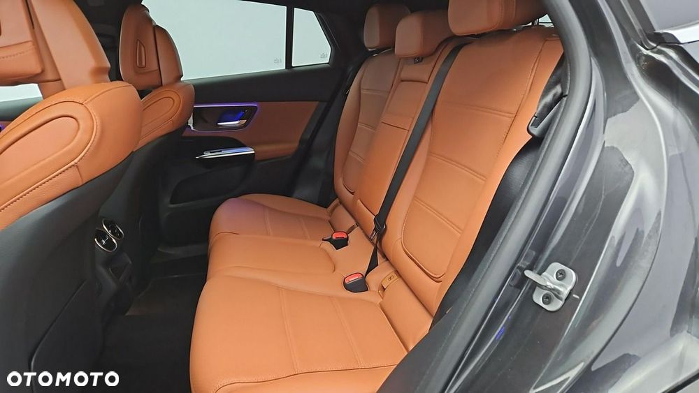Mercedes-Benz GLC - 23
