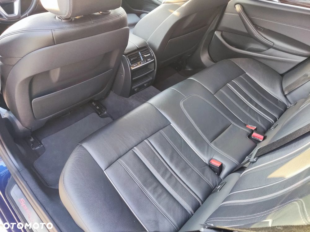 BMW Seria 5 520d xDrive Sport Line sport - 11