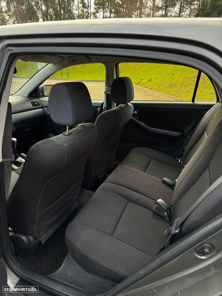 Toyota Corolla 1.4 D-4D Sol - 5