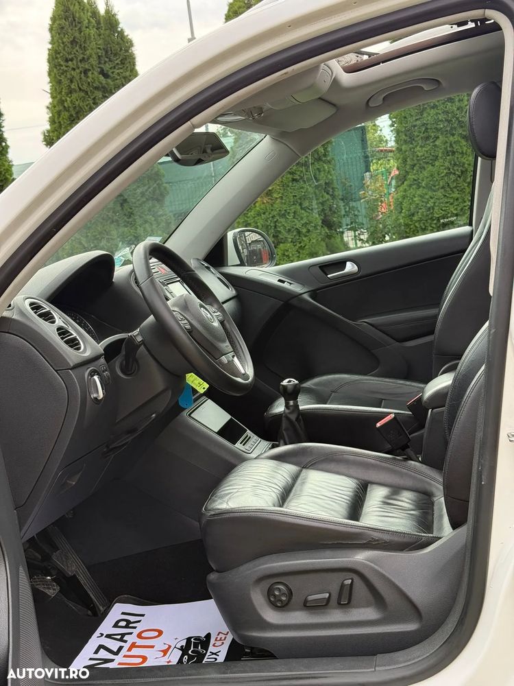 Volkswagen Tiguan 2.0 TDI DPF BlueMotion Technology Exclusive - 10