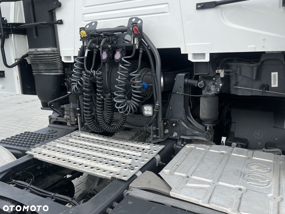 Renault T 520 - 12
