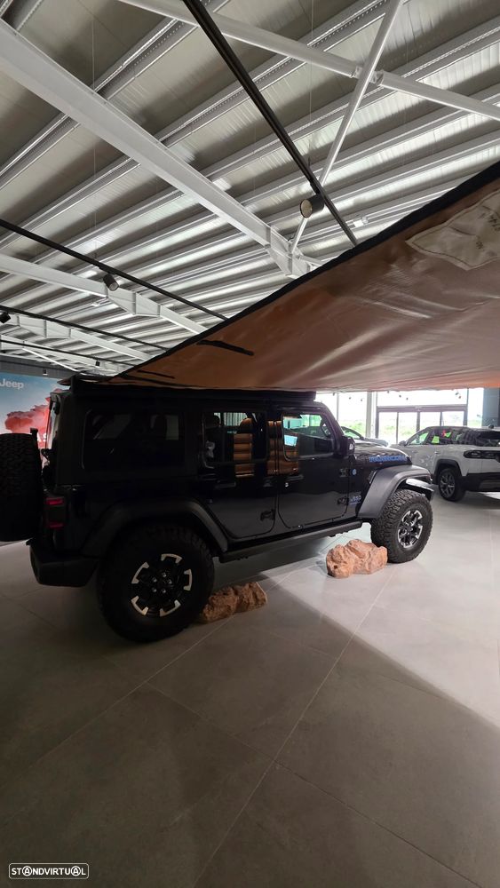 Jeep Wrangler - 24