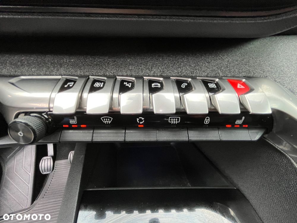 Peugeot 3008 BlueHDi 130 Stop & Start Allure - 23
