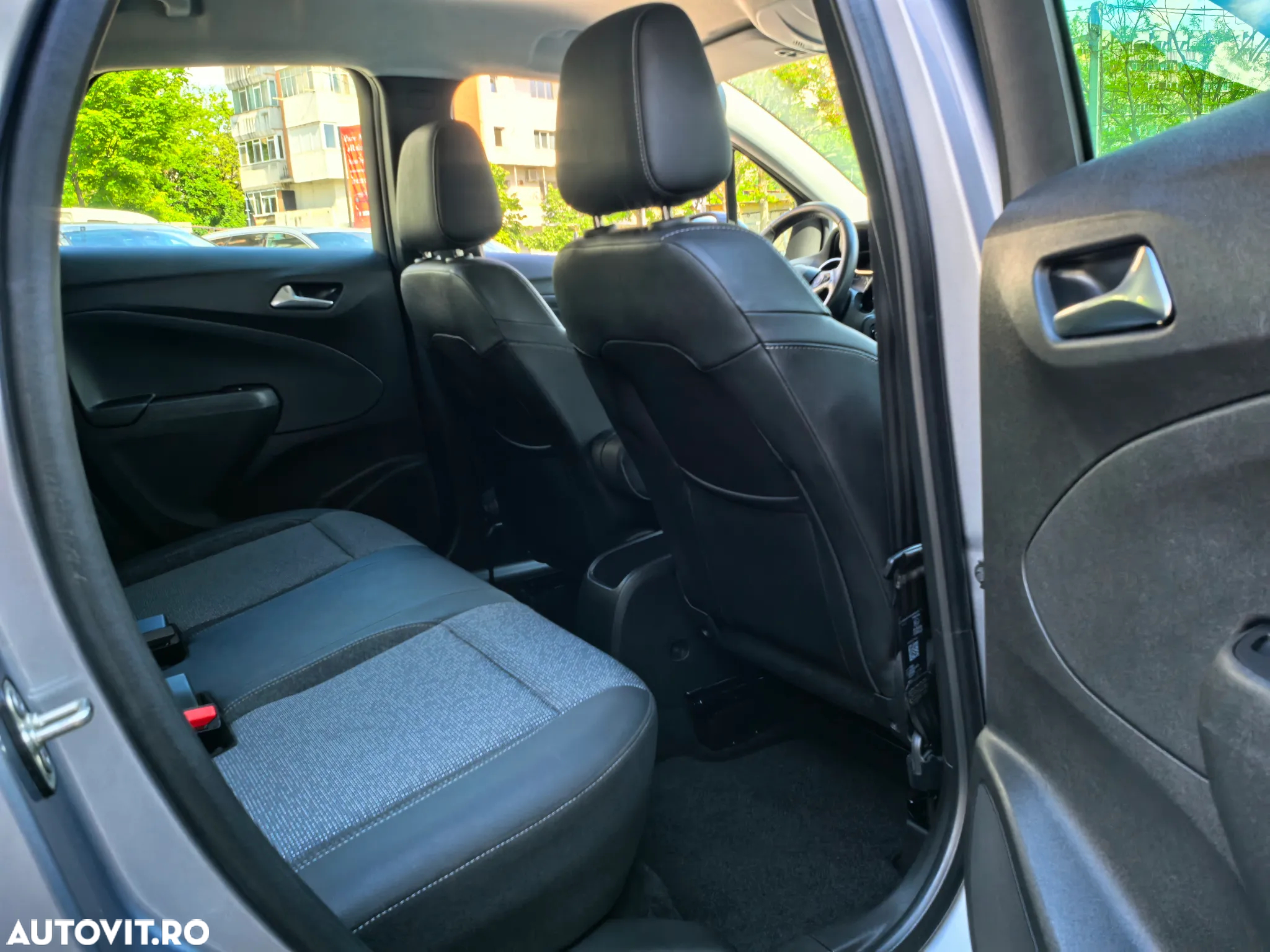 Opel Crossland 1.5 Diesel Automatik Business Elegance - 14