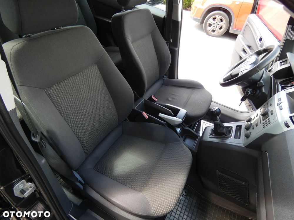 Opel Zafira 1.6 Enjoy - 22