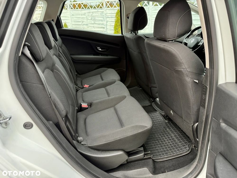 Renault Scenic BLUE dCi 120 BUSINESS EDITION - 19