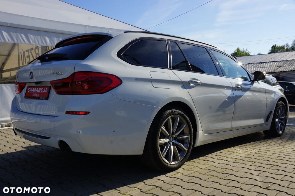 BMW Seria 5 520d xDrive Touring Sport Line - 9