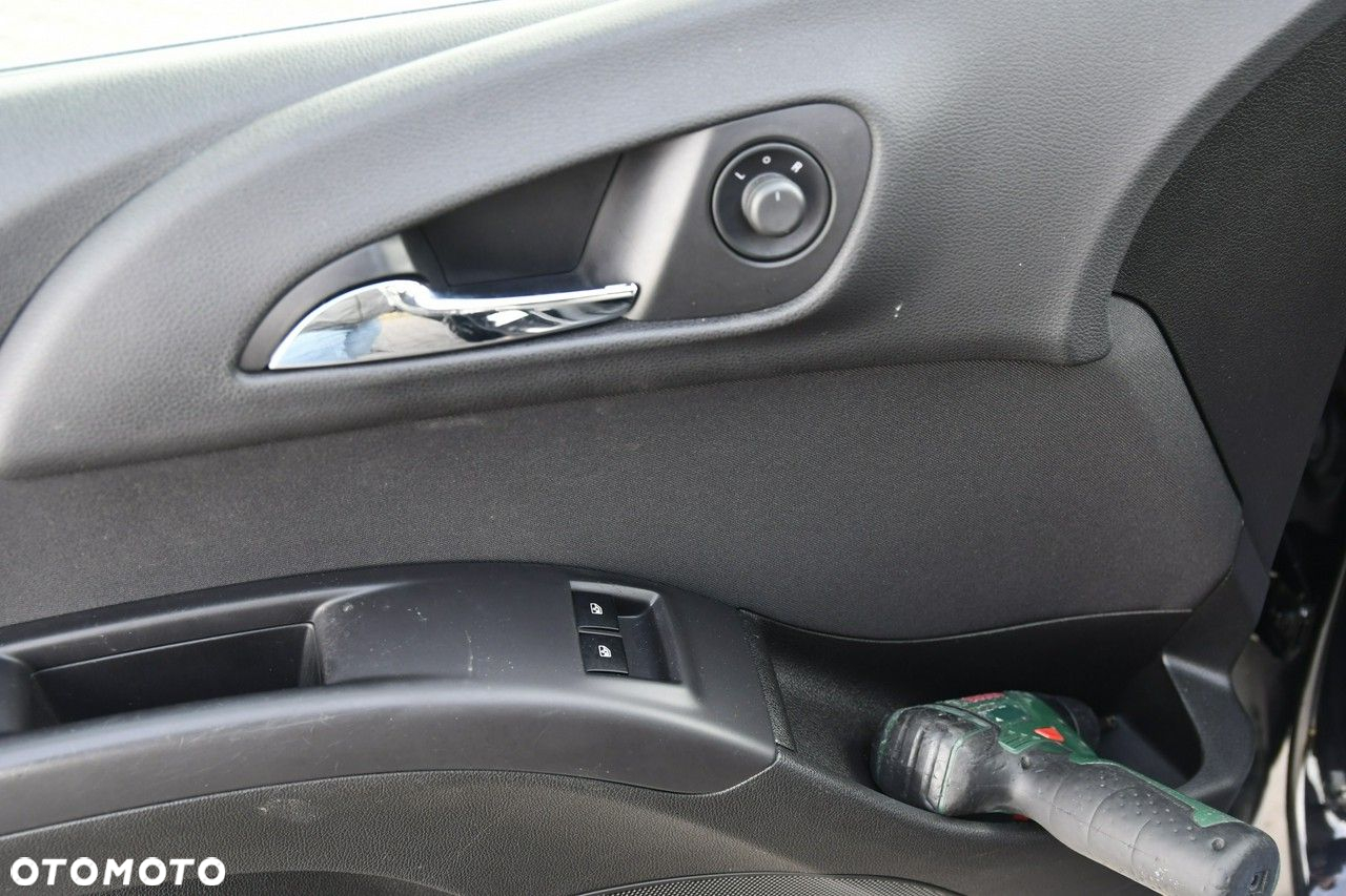 Opel Meriva - 22