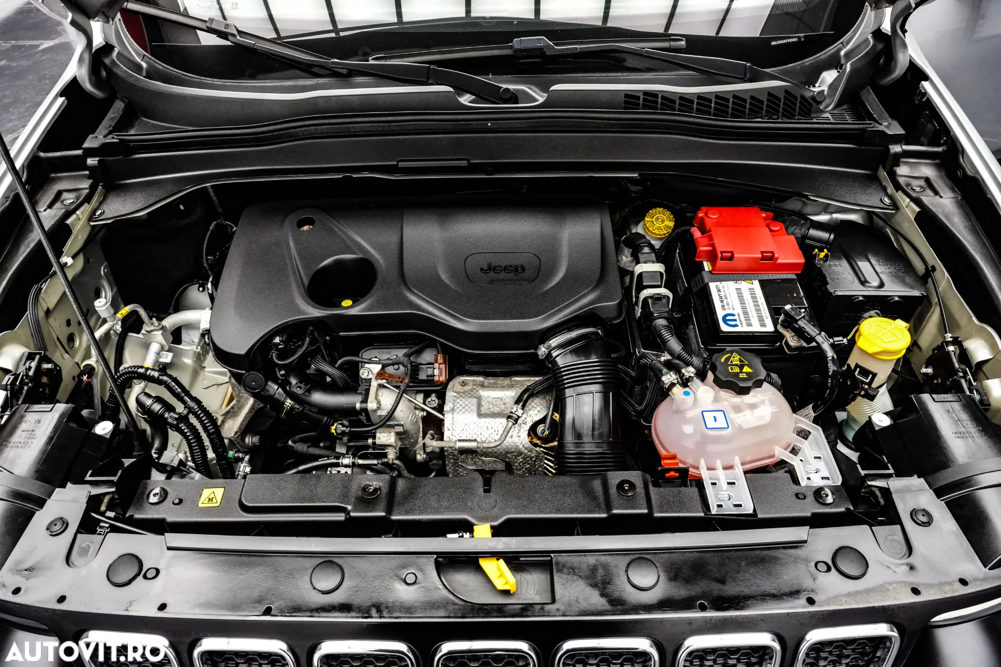 Jeep Renegade 1.0 Turbo 4x2 M6 Longitude - 25