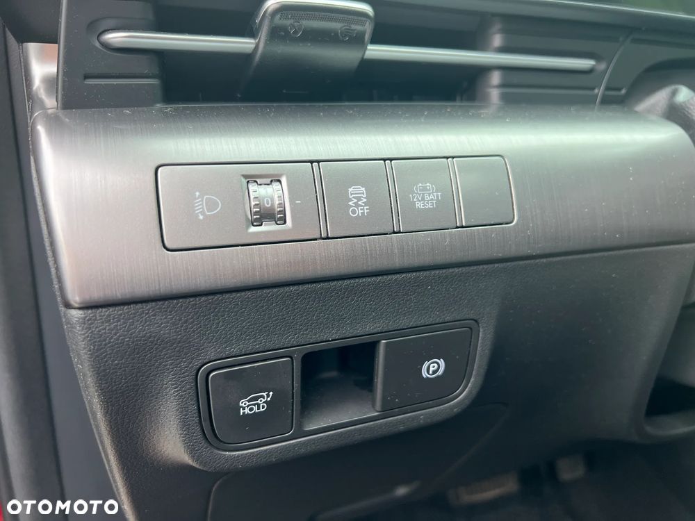 Hyundai Kona 1.6 GDI Hybrid Platinum DCT - 32