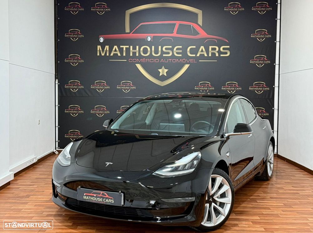 Tesla Model 3 - 1