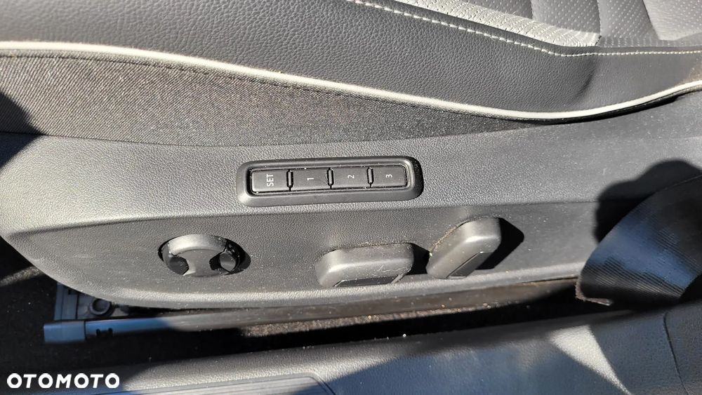 Volkswagen Golf 1.5 TSI EHybrid PHEV 200kW GTE DSG - 24