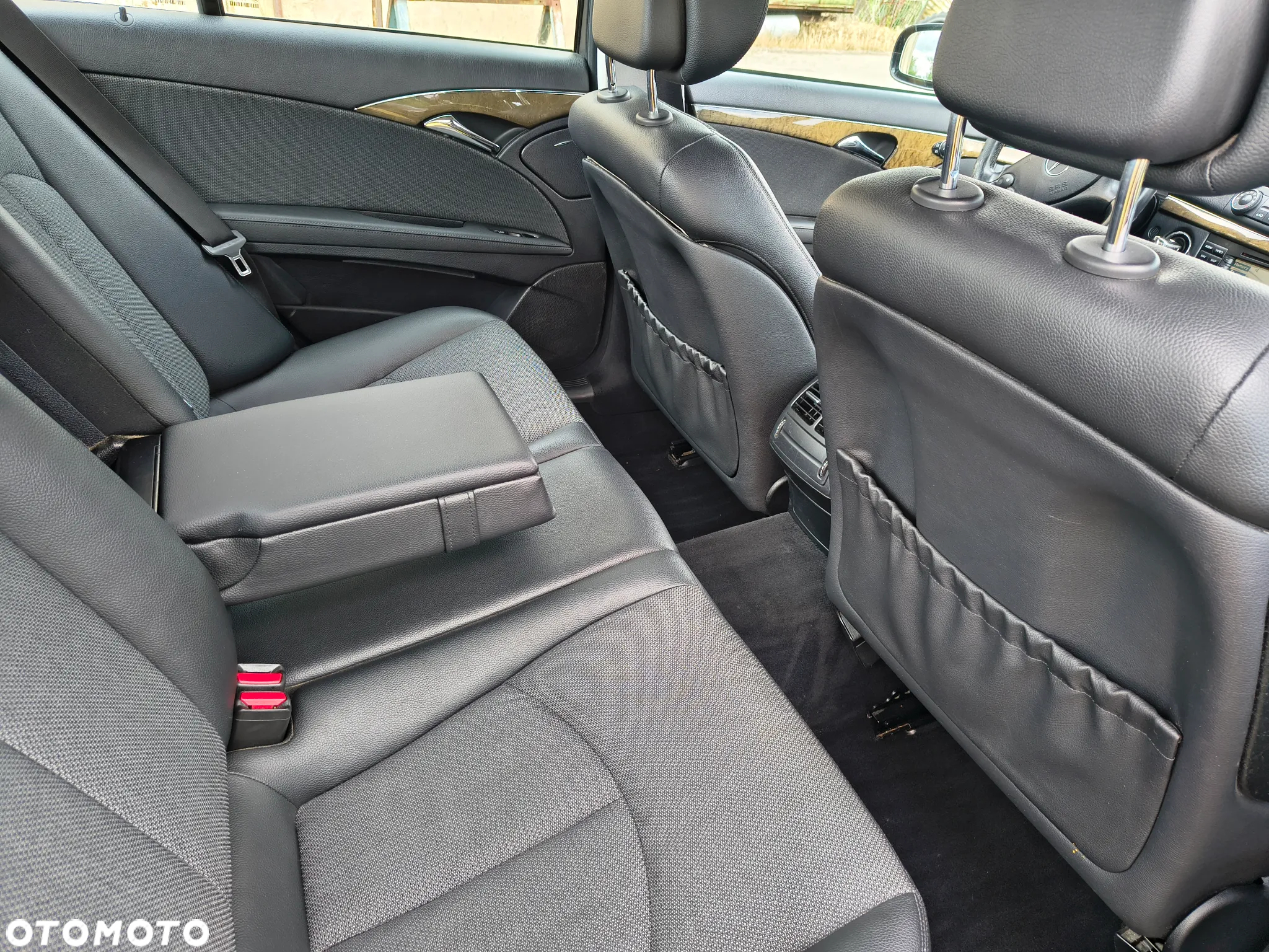 Mercedes-Benz Klasa E 320 CDI Avantgarde - 9