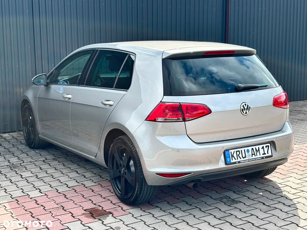 Volkswagen Golf 1.6 TDI SCR IQ.DRIVE - 9