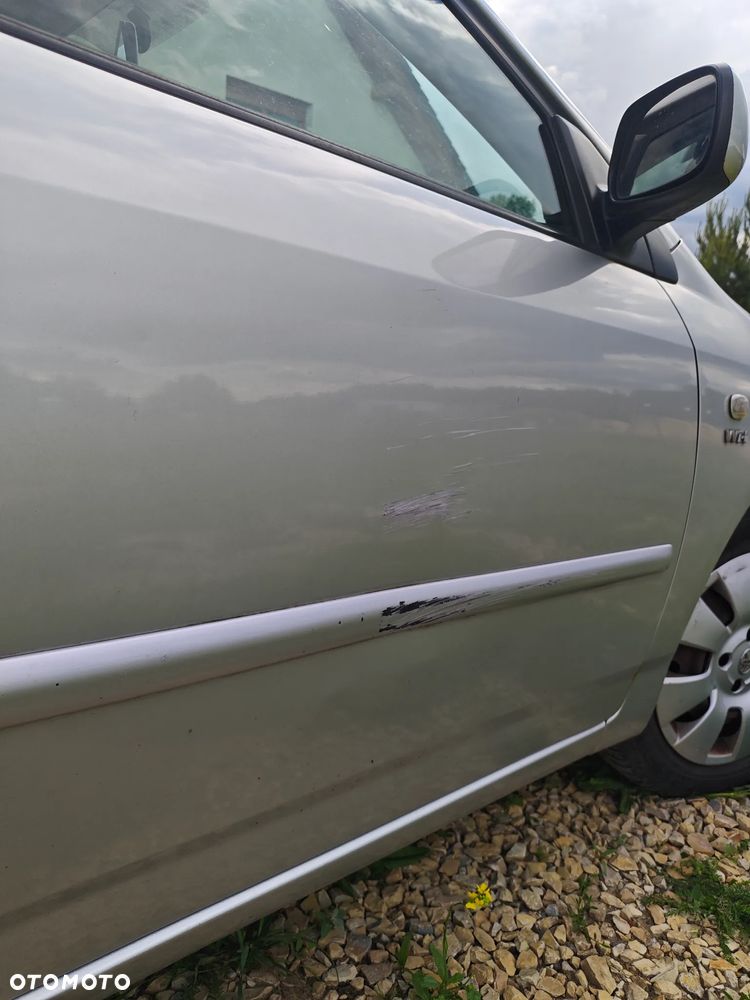 Toyota Corolla 1.6 VVT-i Sol - 7