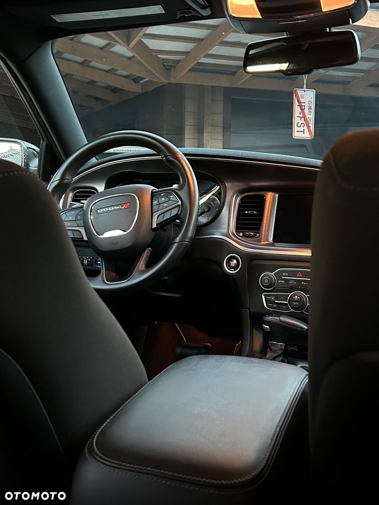 Dodge Charger - 11