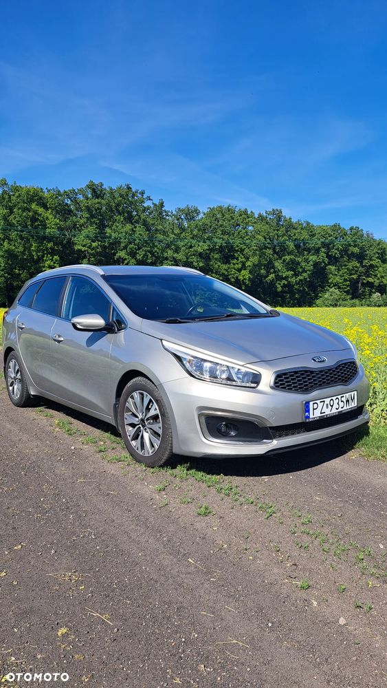 Kia Ceed 1.6 CRDi L Business Line - 2