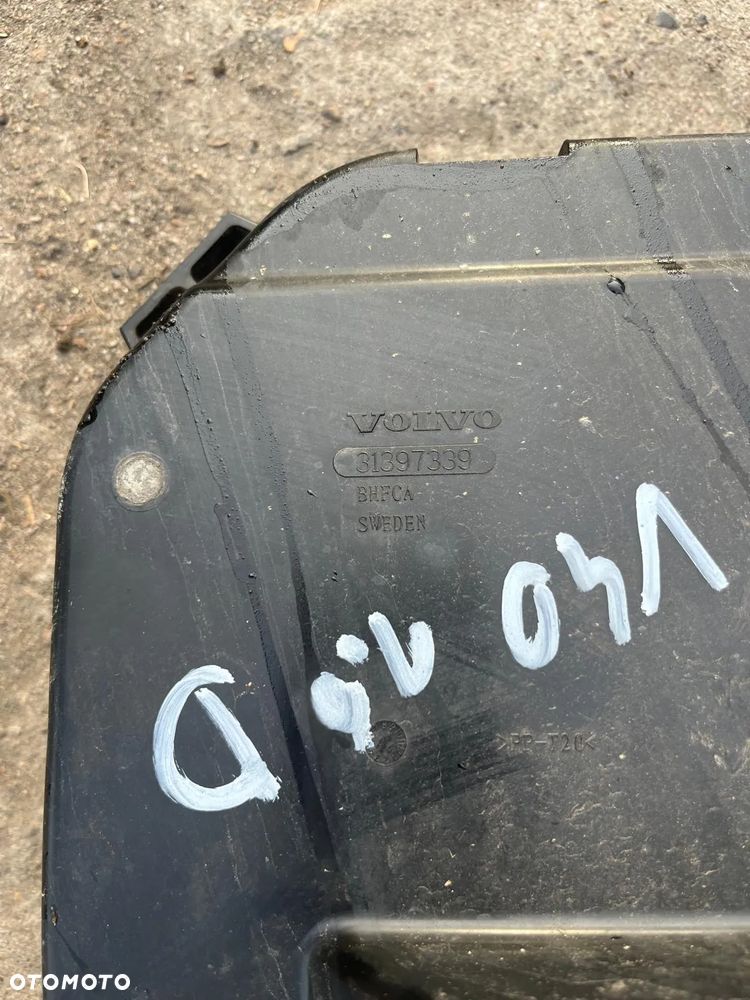 obudowa komputera volvo c30 c70 v40 31397339 - 3