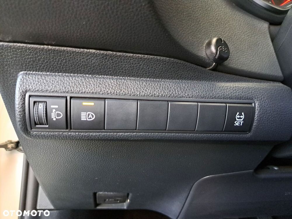 Toyota Corolla - 32