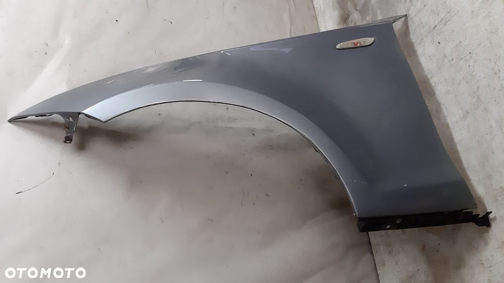 * BŁOTNIK PRZEDNI PRZOD  LEWY BMW 1 E81 E82 E87 E88 BLUE WATER METALIC - 2