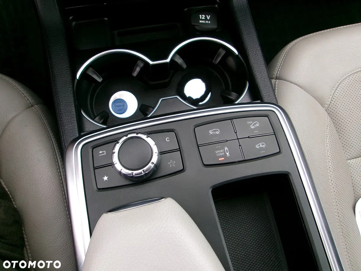 Mercedes-Benz ML 350 BlueTec 4-Matic - 16