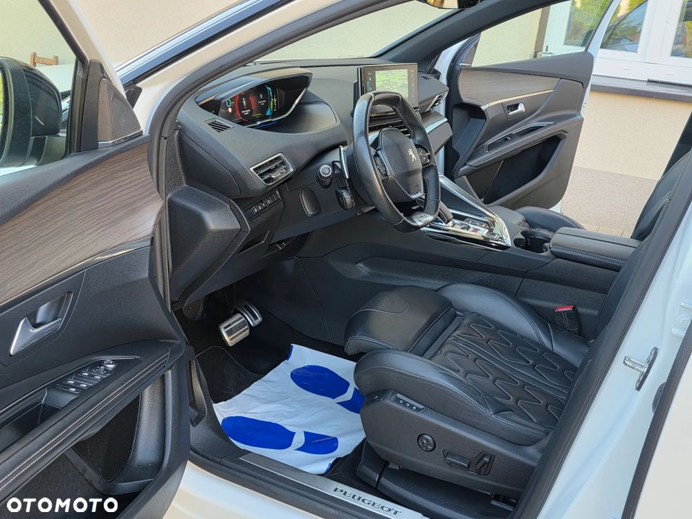 Peugeot 3008 1.6 PureTech HYbrid4 GT S&S EAT8 - 20