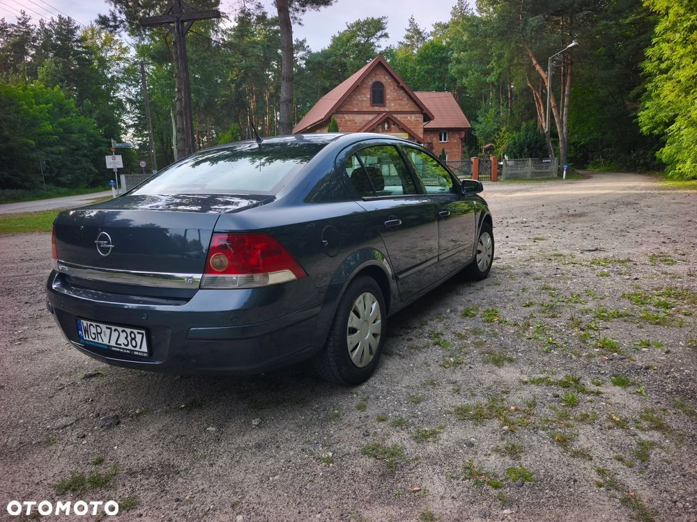 Opel Astra 1.6 Enjoy - 2