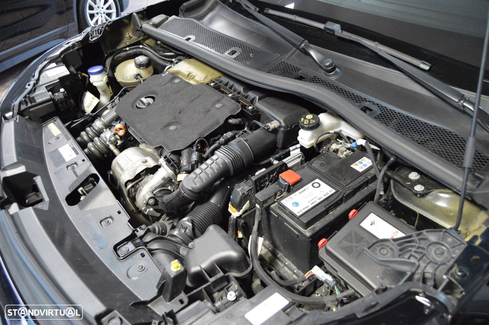 Peugeot 2008 1.5 BlueHDi Allure Pack - 18