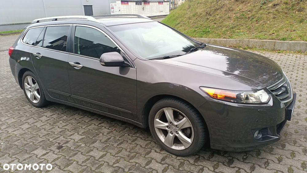 Honda Accord 2.0 Executive Nav - 3