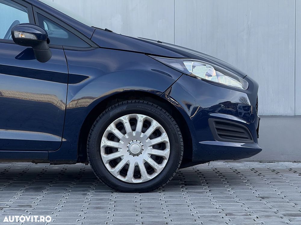 Ford Fiesta 1.5 TDCi Ambiente - 30