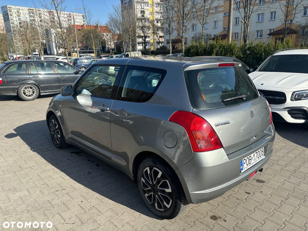 Suzuki Swift 1.3 A-M-T Comfort - 3