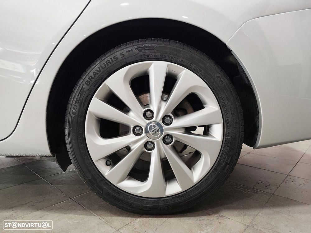 Toyota Auris Touring Sports 1.8 HSD Exclusive+Navi - 11