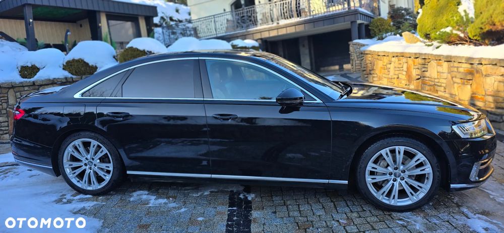 Audi A8 - 4