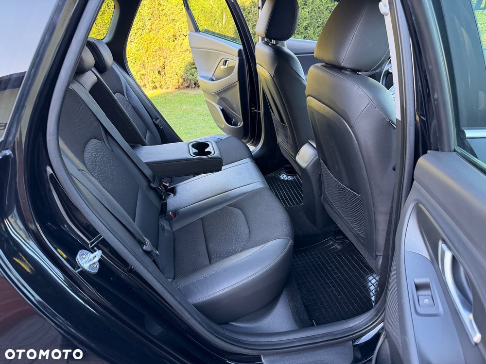 Hyundai i30 1.4 T-GDI Premiere Style - 26