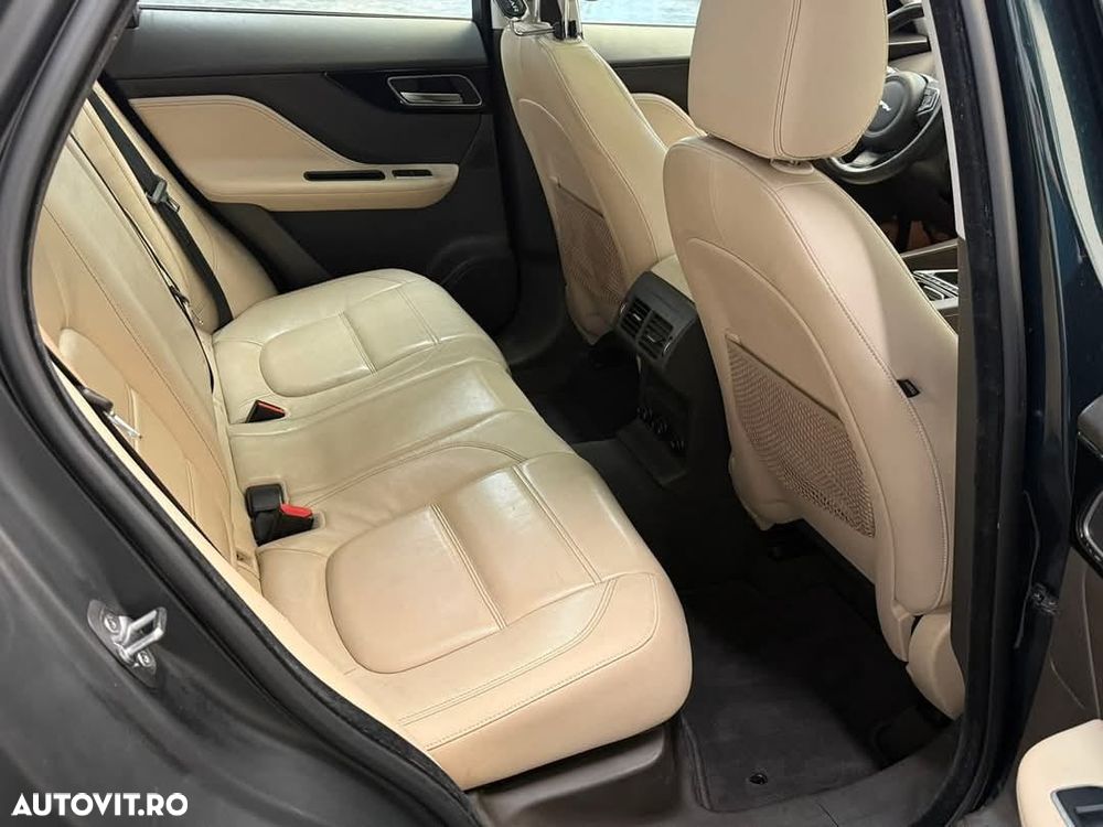 Jaguar F-Pace 20d AWD Prestige - 8