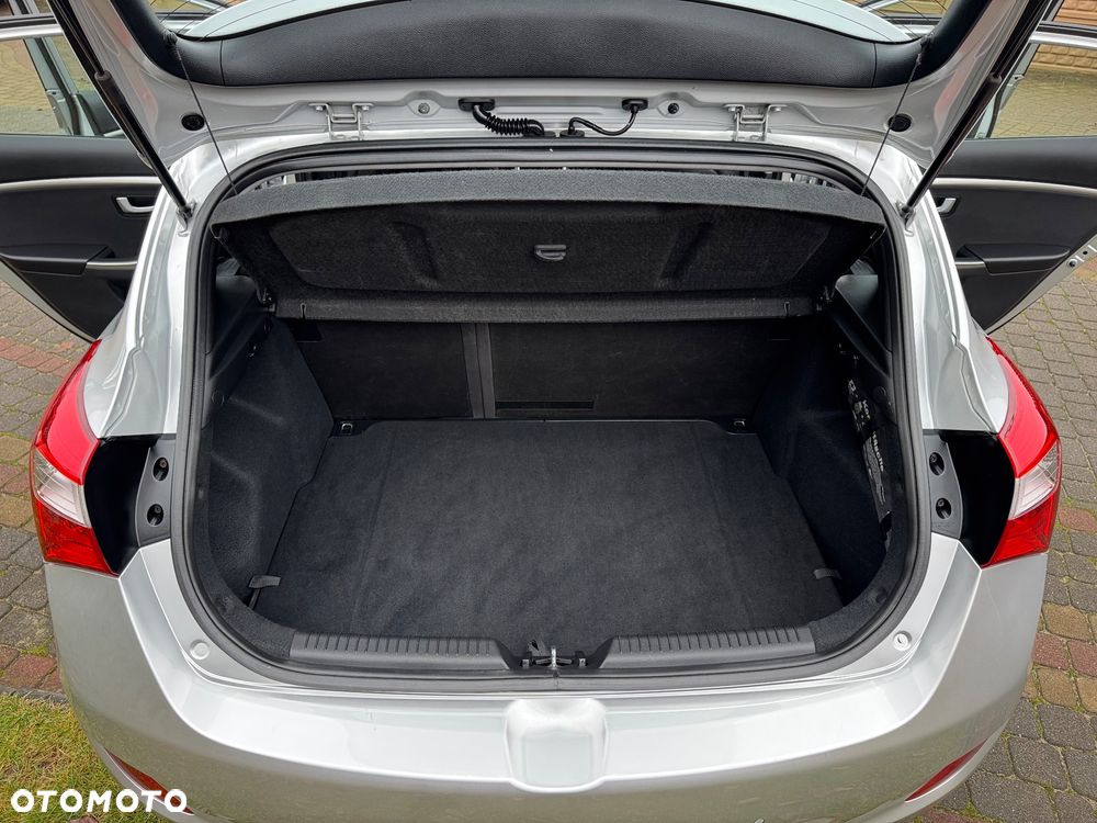 Hyundai i30 1.6 CRDi Premium - 12