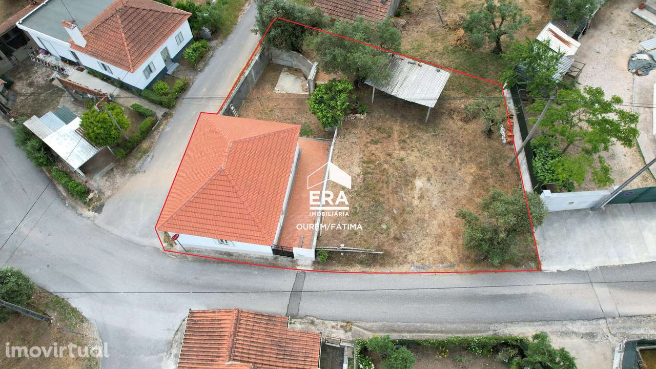 Moradia T2 em Urqueira, Ourém - Grande imagem: 3/18