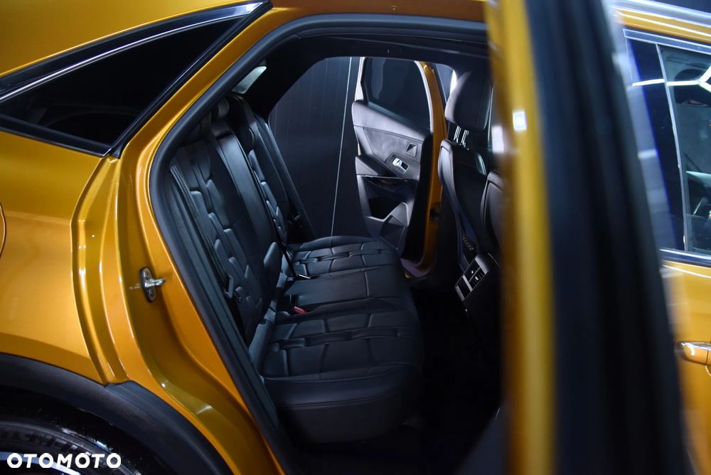 DS Automobiles DS 7 Crossback 2.0 BlueHDi Performance Line + - 8