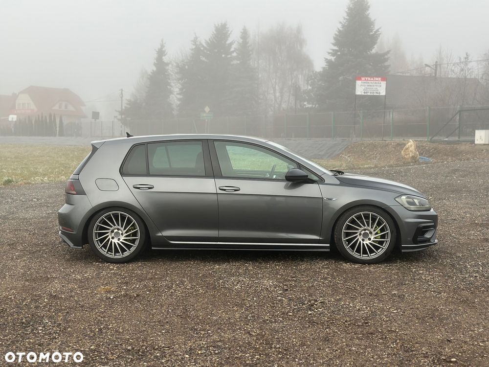 Volkswagen Golf - 21