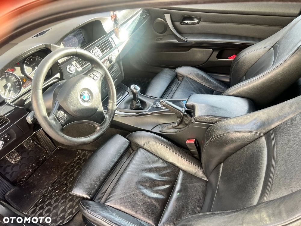 BMW Seria 3 320i - 16
