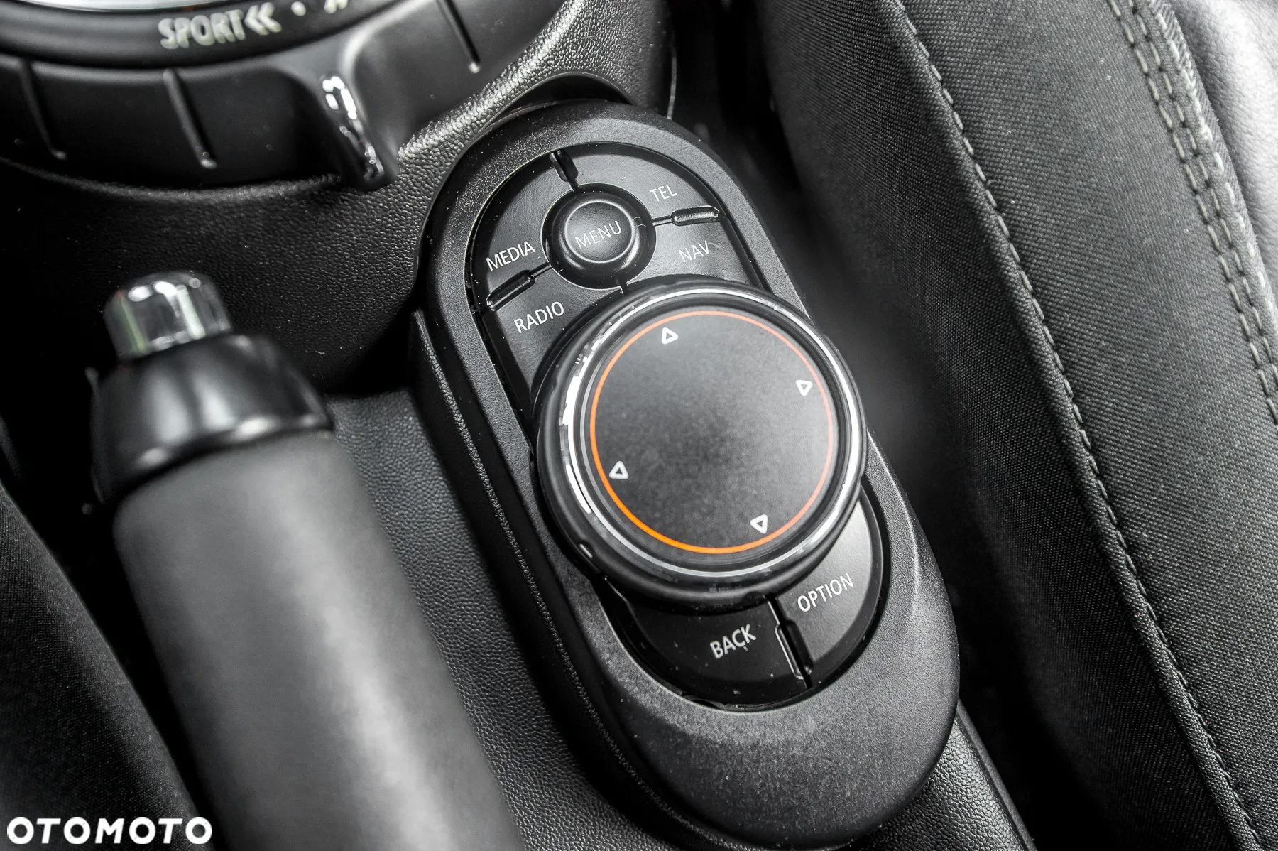 MINI Cooper Essential Trim - 30