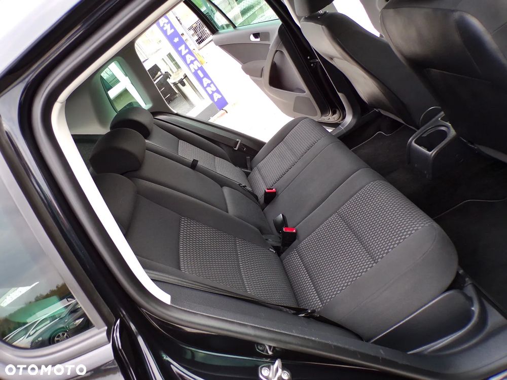 Volkswagen Tiguan - 22