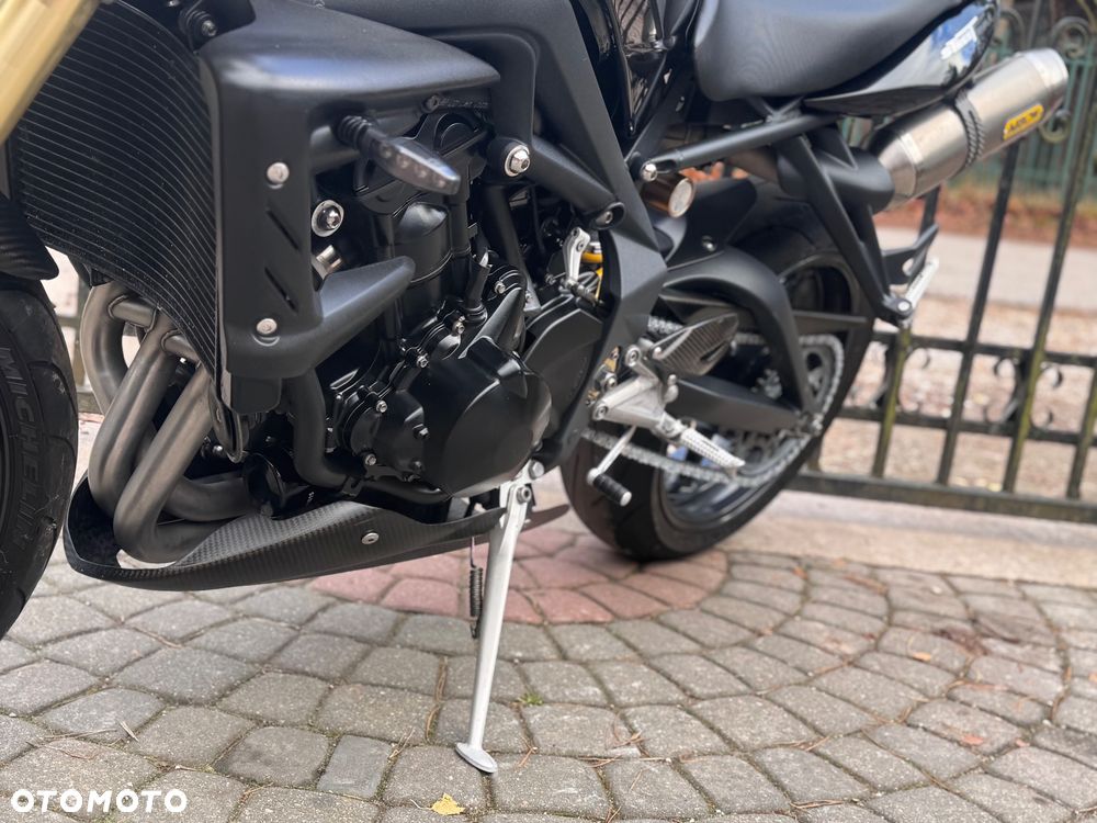 Triumph Street Triple - 17