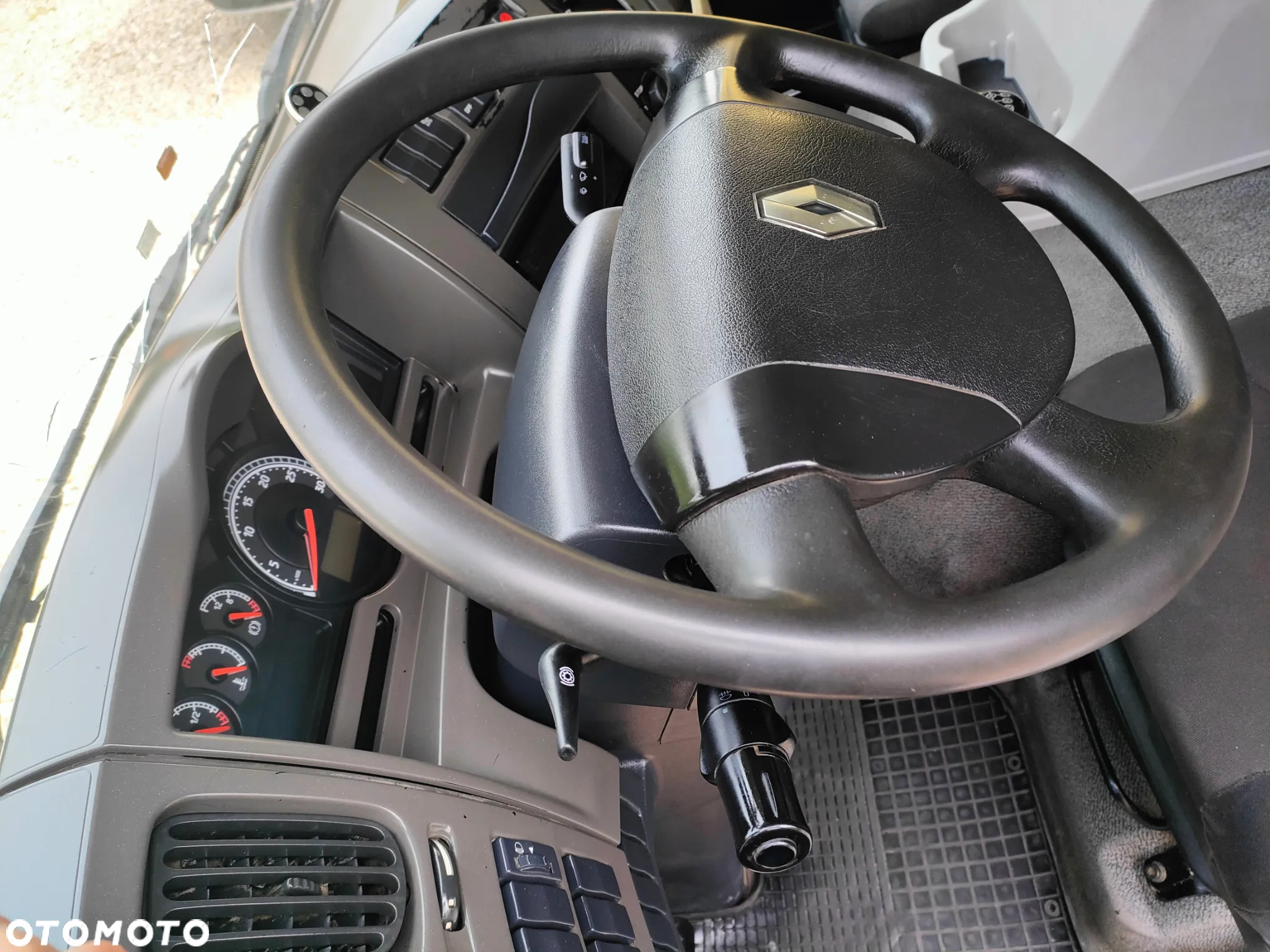 Renault Midlum - 9